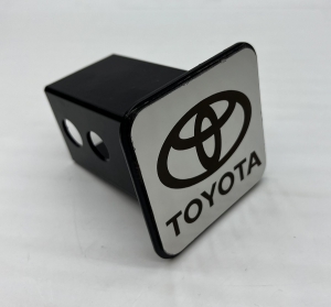 Заглушка на фаркоп Toyota под квадрат 50х50