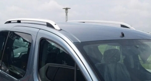 Рейлинги на крышу Fiat Doblo с 2001 серебристые
